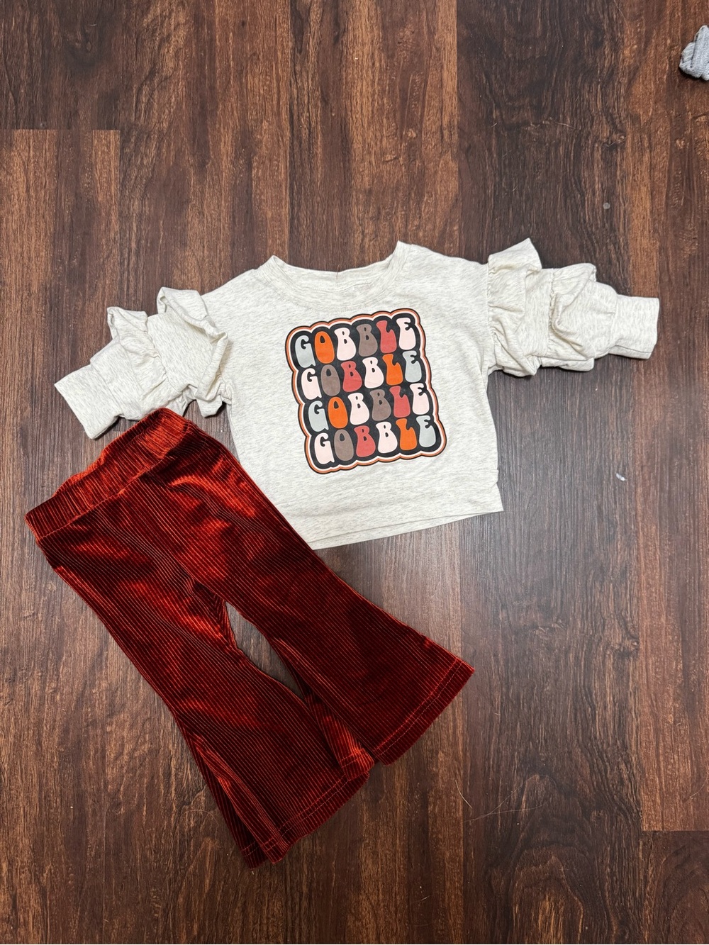 Cream Ruffle-Sleeve 'Gobble' Sweatshirt with Velvet Bell Bottom Pants